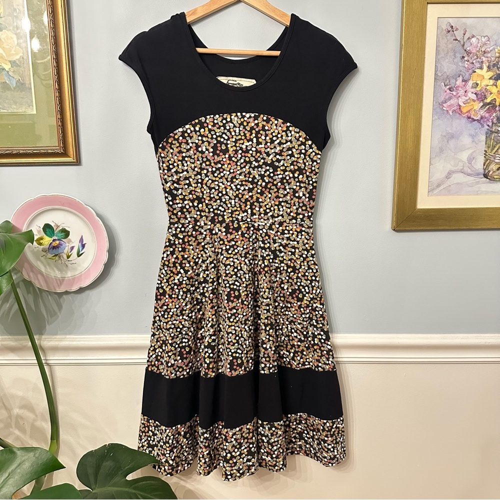 Effie's Heart Napoli Dress Size Small
Polka Dot Stretch Pinnup Rockabilly